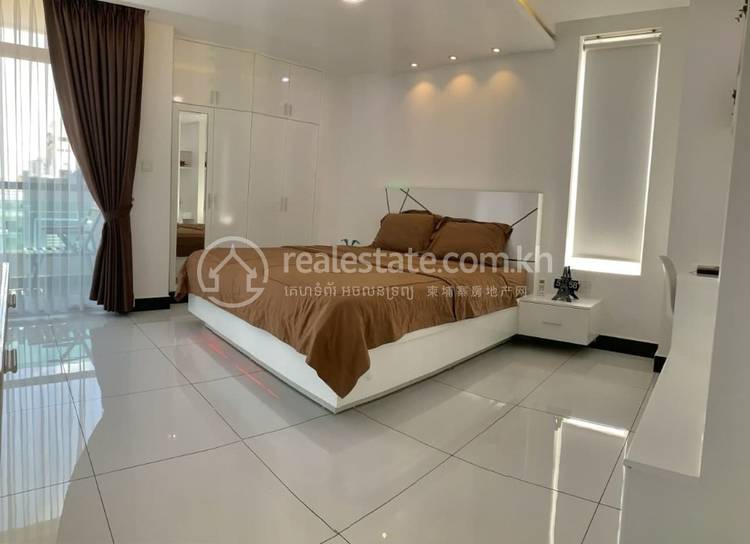 ផ្ទះល្វែង សំរាប់ជួល នៅ BKK 1, Boeng Keng Kang, Phnom Penh