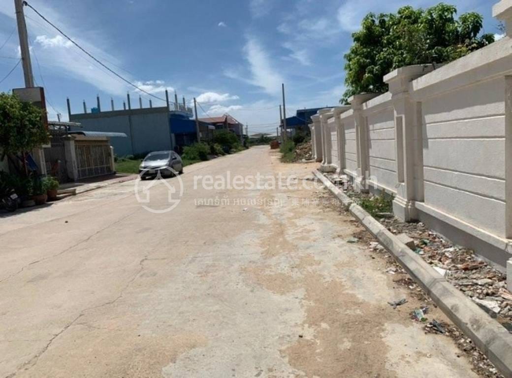 1,327 sqm Land Size Lot For Sale for $350,000