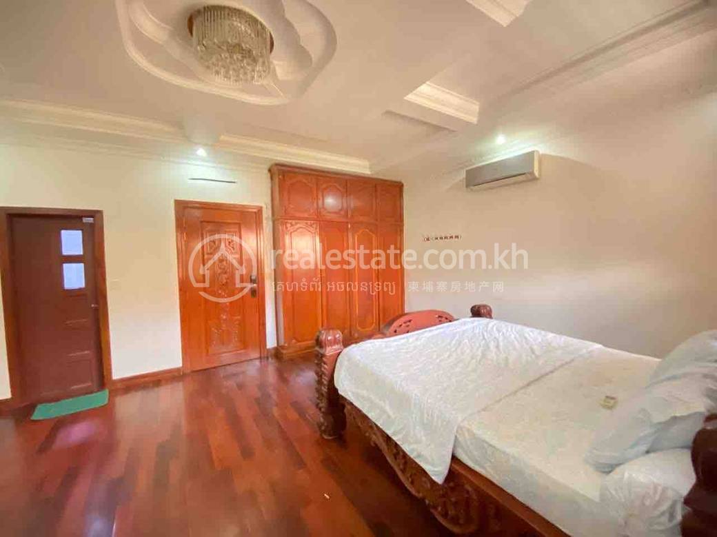 วิลล่าแฝด สำหรับเช่า ใน Sen Sok $1,500