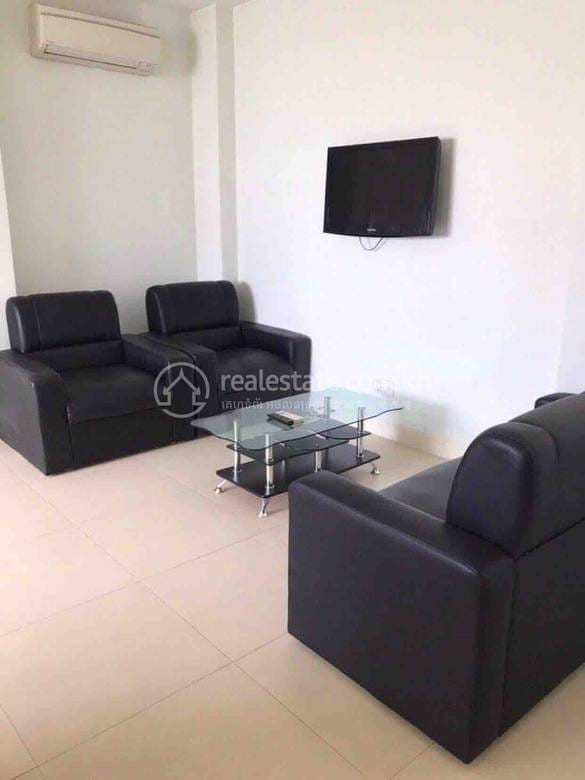 អាផាតមិនមានសេវាកម្ម តម្លៃ $400