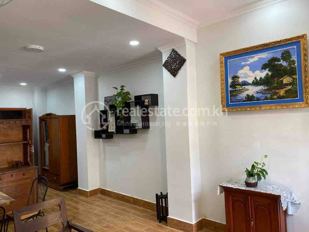 Apartment For Rent with 1 Parking Space