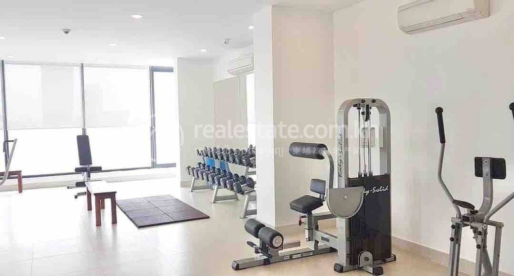 $2,400 Serviced Apartment