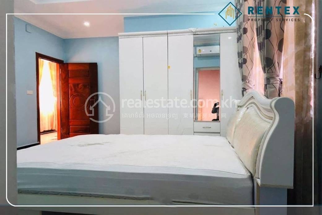 House and lot K pronájmu in Sen Sok $700