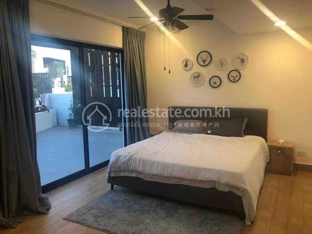 $3,000 Villa