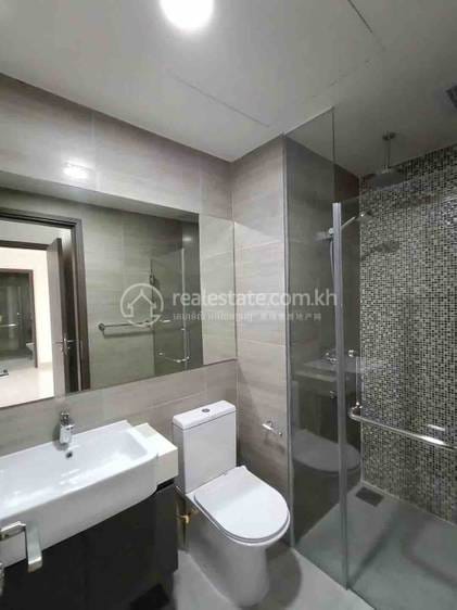 $1,600 Condo