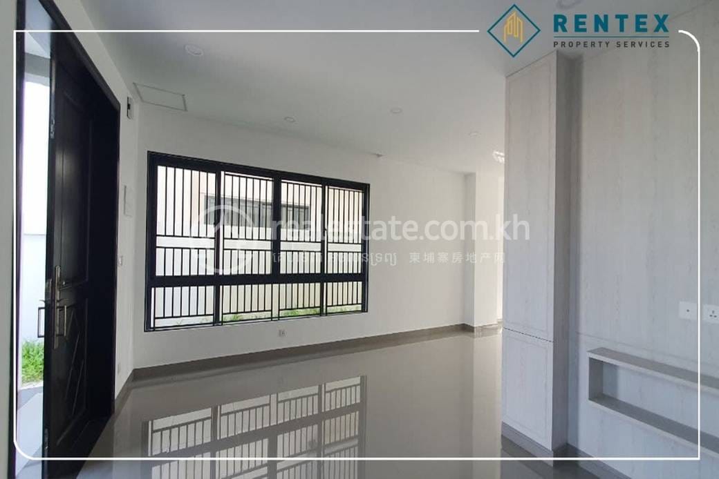 72 sqm Living Size Вилла с двумя спальнями Для Аренды in Meanchey