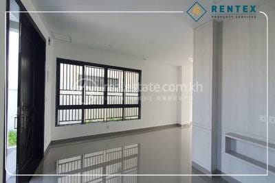 72 sqm Living Size Вилла с двумя спальнями Для Аренды in Meanchey