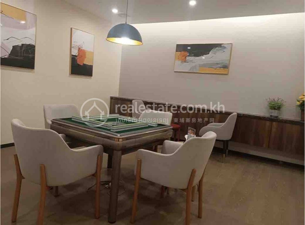 Zařízeno Condo K pronájmu