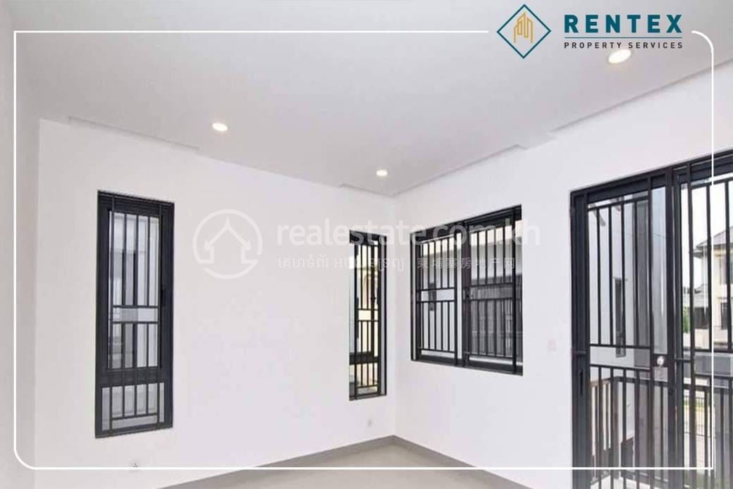 4 Bedrooms Вилла с двумя спальнями Для Аренды for $1,500