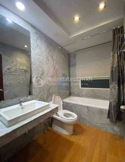 BKK 1, Boeng Keng Kang에 있는 Boeng Keng Kang 콘도 임대 $1,300