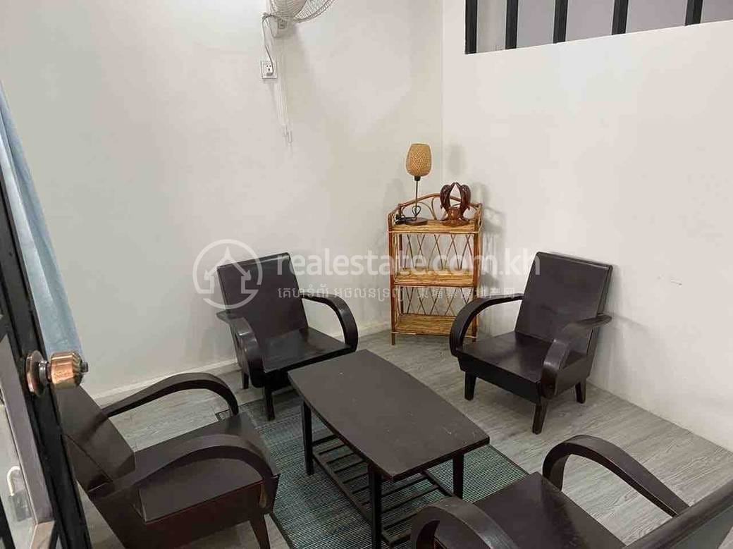Apartment For Rent with 1 Parking Space