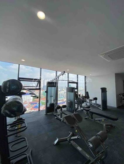 Apartment For Rent with 1 Parking Space