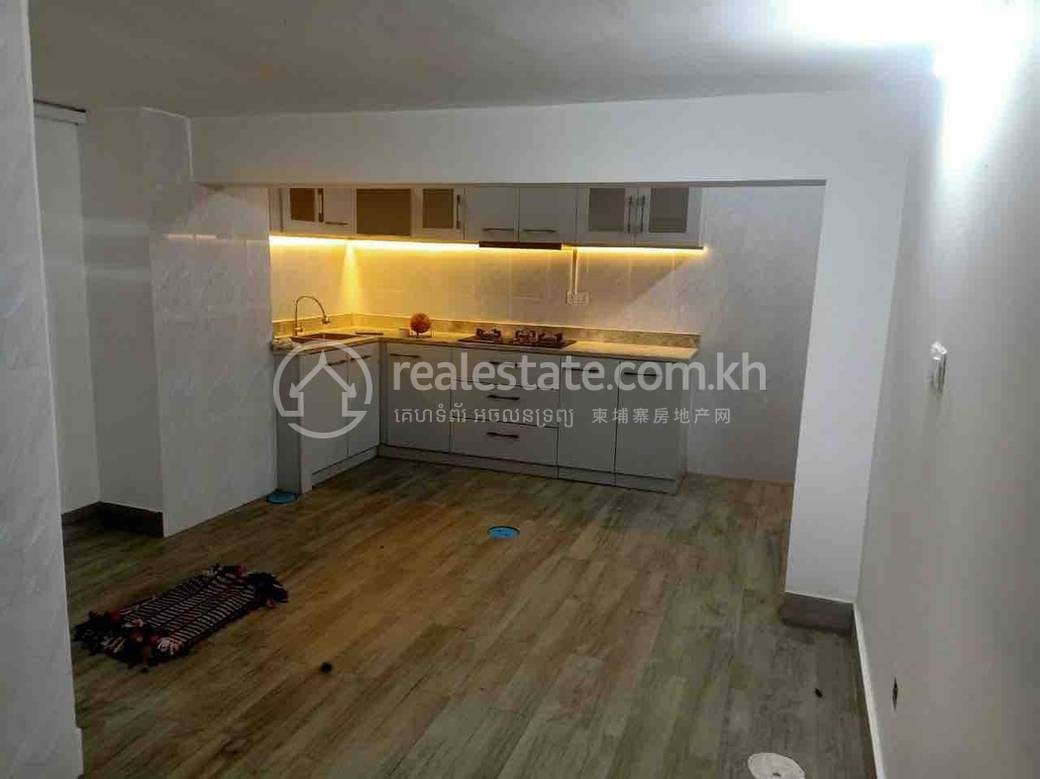 House and lot K pronájmu in Boeng Keng Kang $1,200
