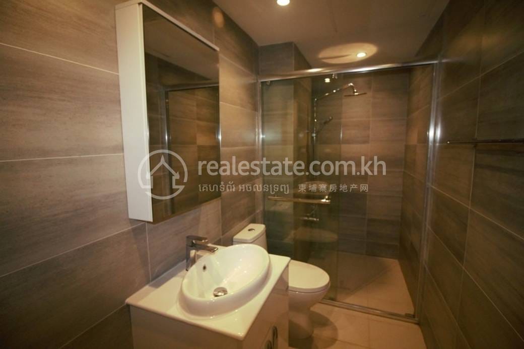 Apartmán se službami K pronájmu in Boeng Keng Kang $750