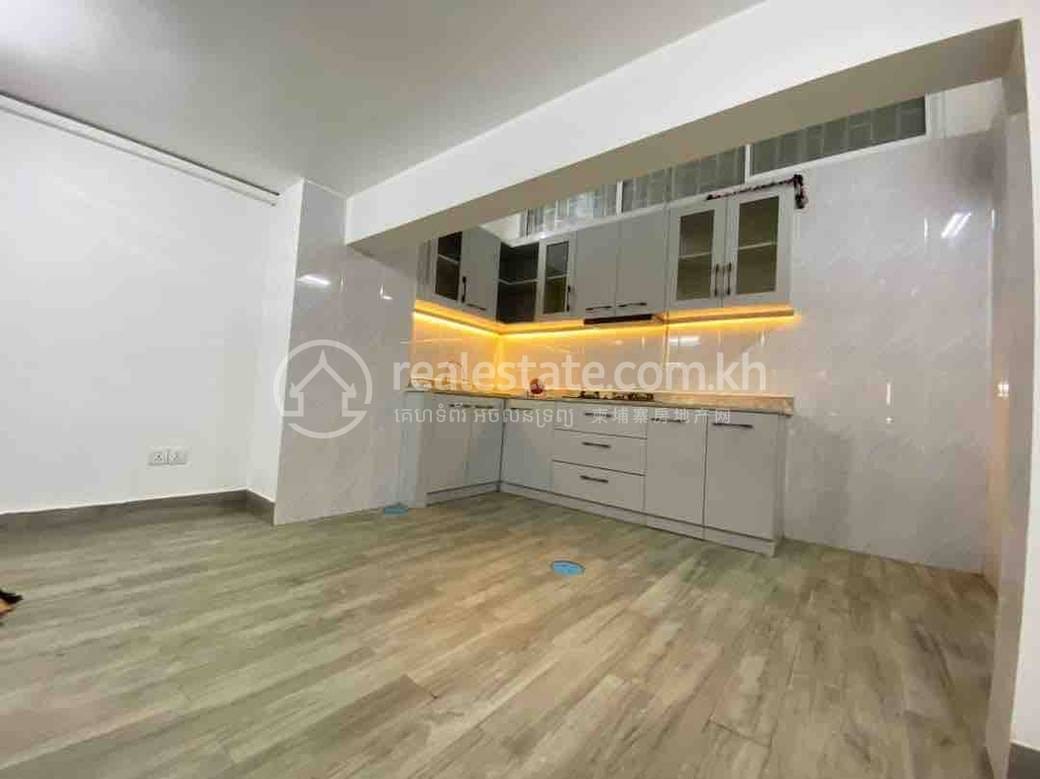 Toul Svay Prey 1 Shophouse For Rent in Toul Svay Prey 1