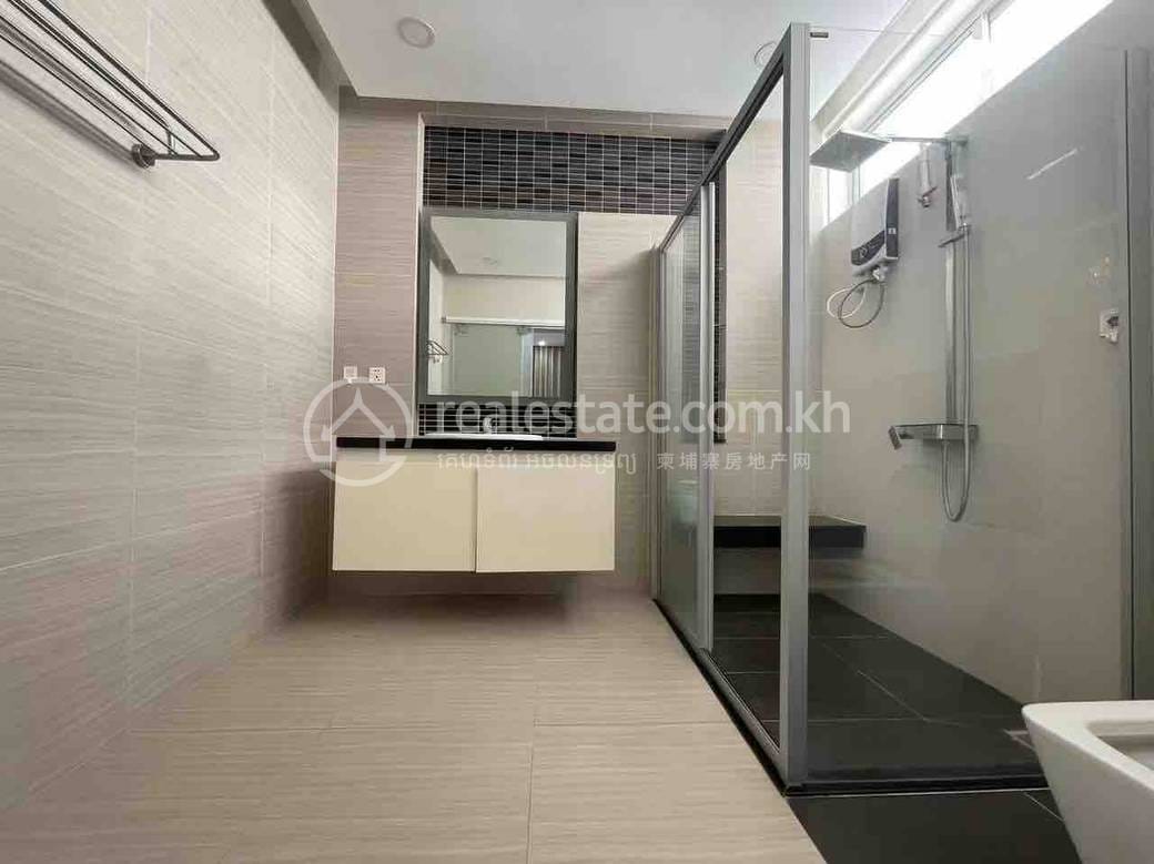 Chbar Ampov别墅For Sale & Rent，位于NirouthChbar Ampov，价格$350,000