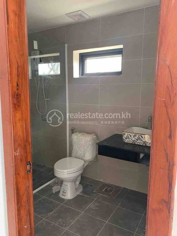 Apartment For Rent in Tonle Bassac, Chamkarmon, Phnom Penh