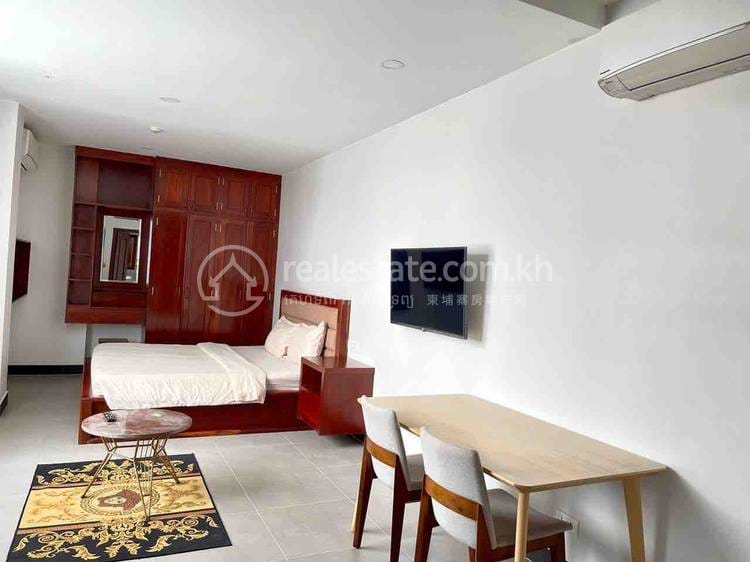 Condo Na wynajem w Tonle Bassac, Chamkarmon, Phnom Penh