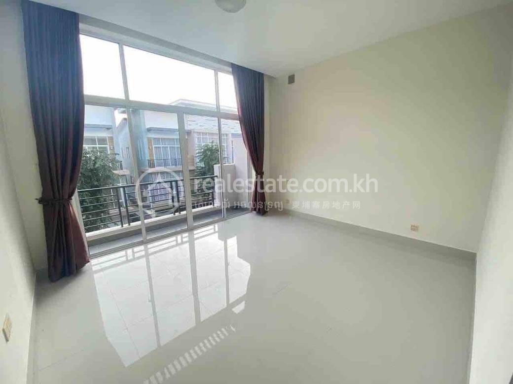 House and lot สำหรับเช่า ใน Chbar Ampov $500