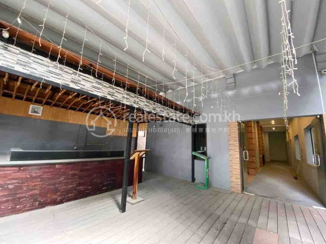 BKK 1 Shophouse For Rent in BKK 1