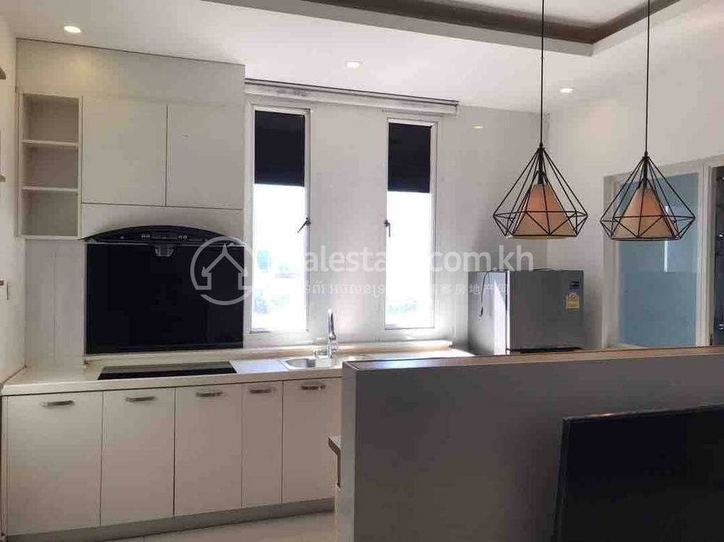 Daun Penh Apartmán se službami K pronájmu in Srah Chak Daun Penh $650
