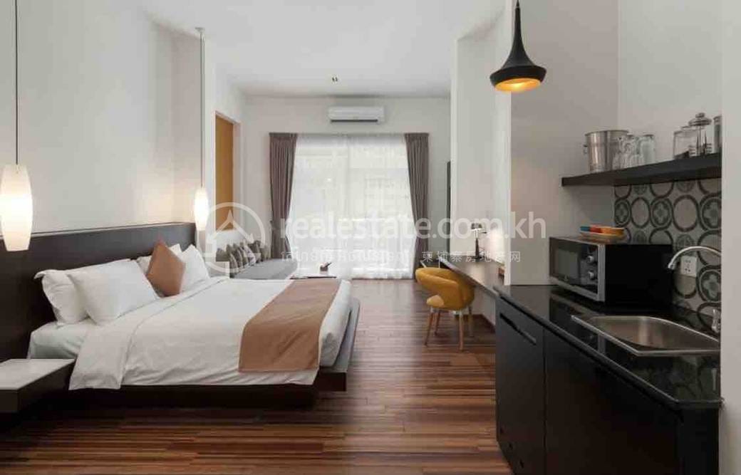 $750 Condo