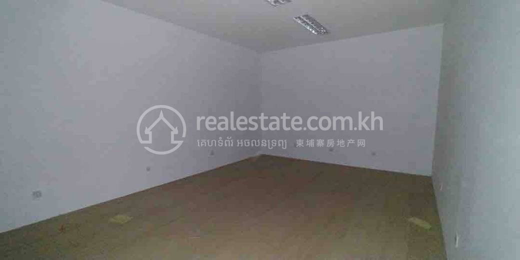 Shophouse For Rent in BKK 1, Boeng Keng Kang, Phnom Penh