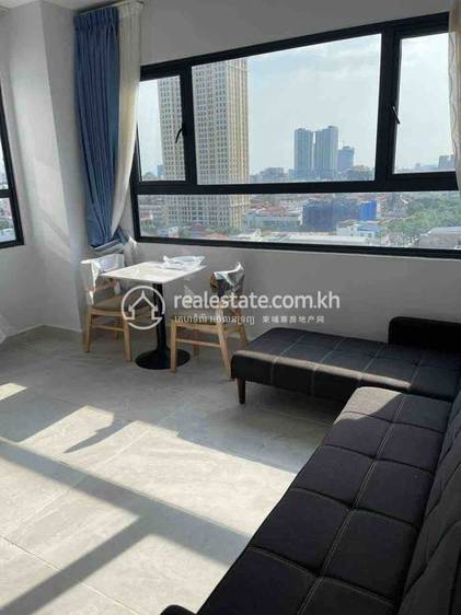 Condo For Rent in Chamkarmon $400