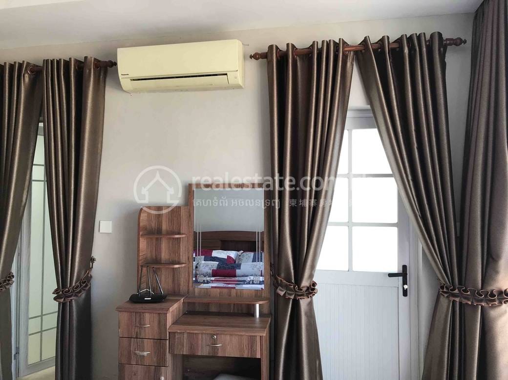 Srah Chak Apartment For Rent in Srah Chak