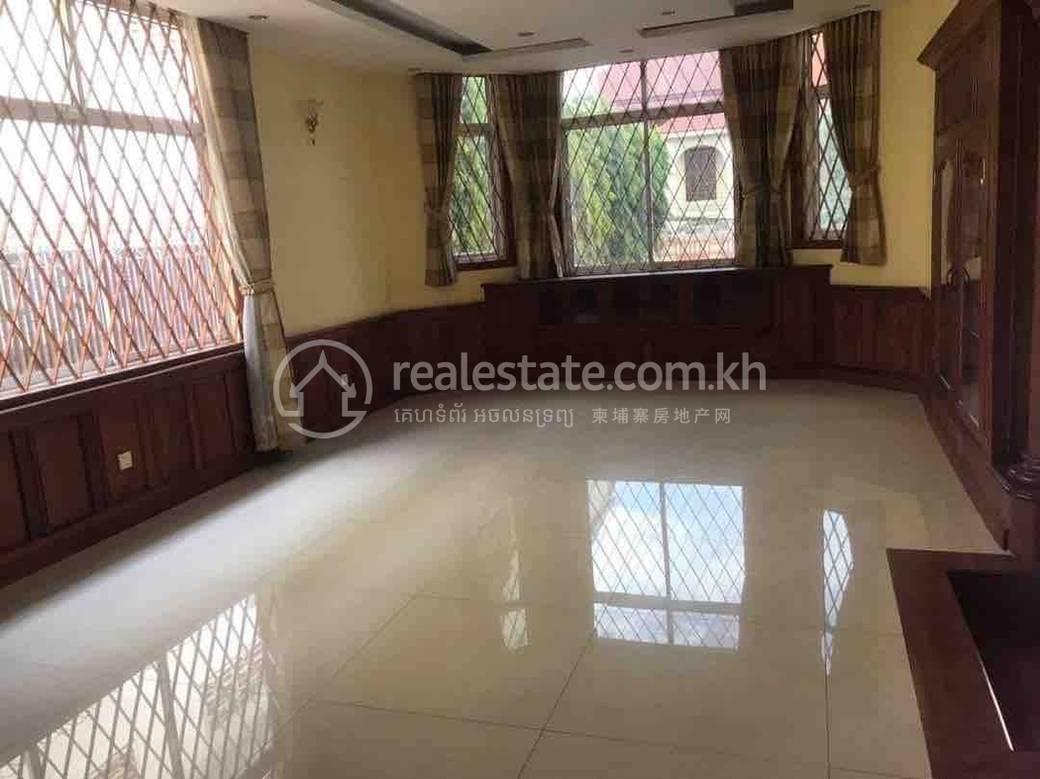 Villa For Rent in Sen Sok $4,000