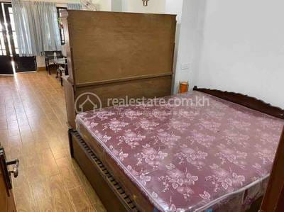 Apartment For Rent in Chamkarmon $280