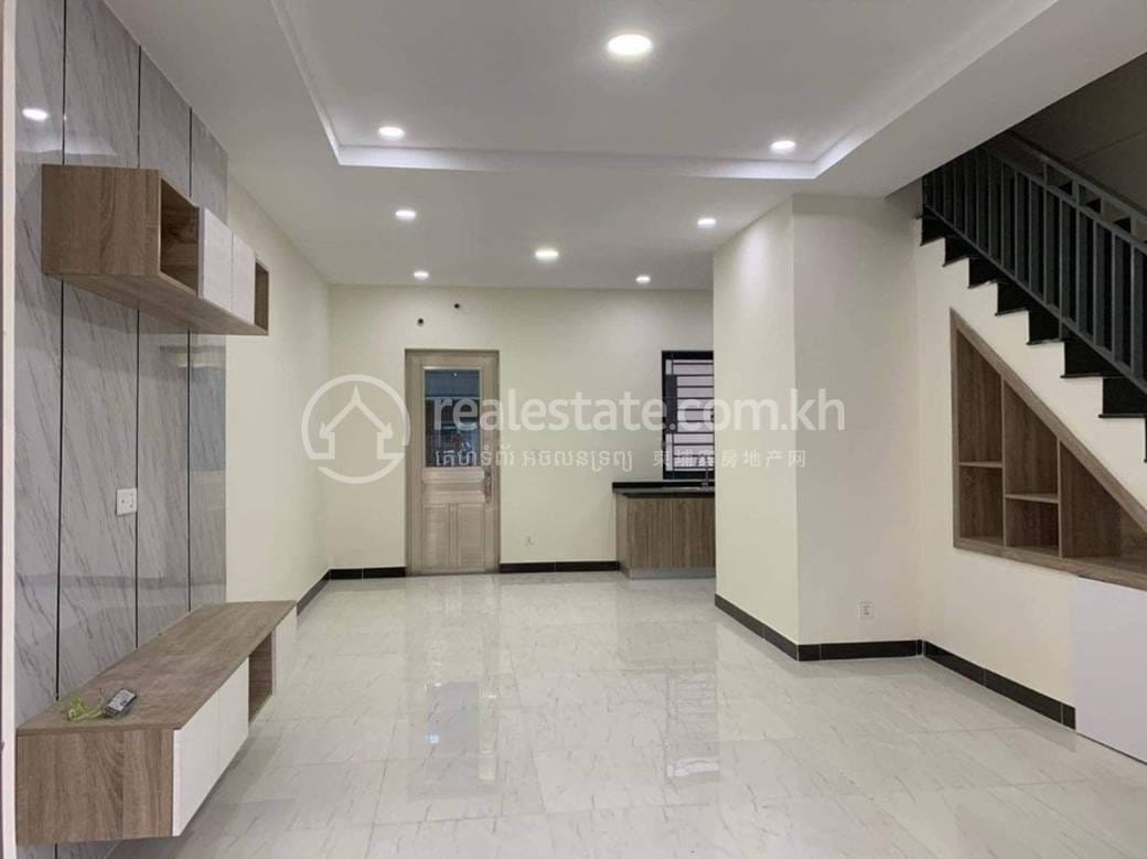 House and lot Na sprzedaż z 3 sypialniami za $58,000