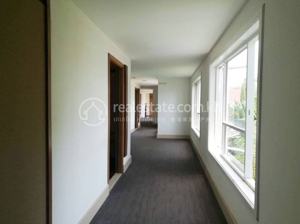 Building For Sale with 1 Parking Space
