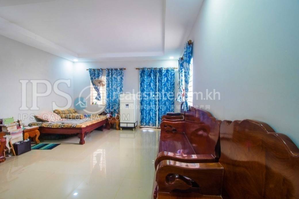 Kandaek House and lot Na prodej in Kandaek