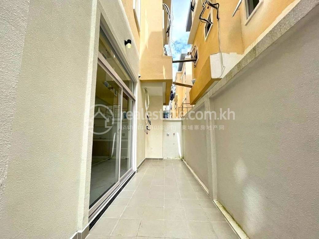 Orkidē Villa | The Botanic City | $308,888 双子别墅