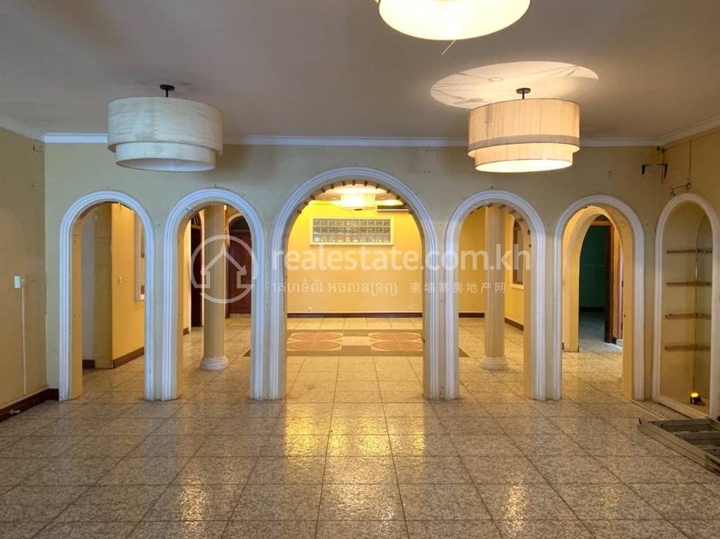 Chakto Mukh Maison-boutique À louer à Chakto Mukh