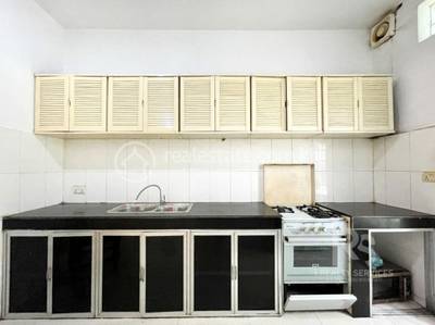 បឹងត្របែក, ចំការមន, ភ្នំពេញ
