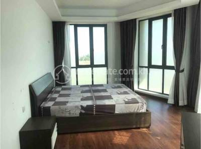 Apartment For Rent with 1 Parking Space