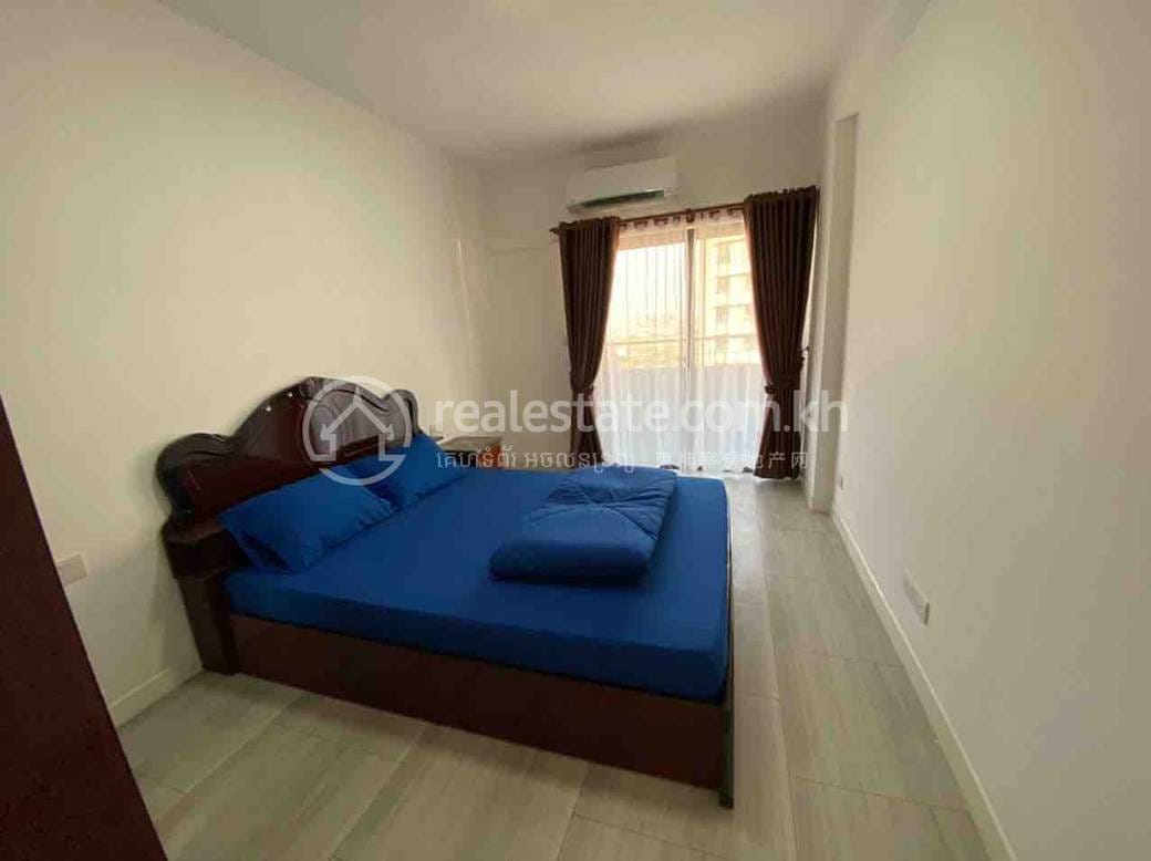 Apartament z obsługą Na wynajem z 3 sypialniami za $1,200