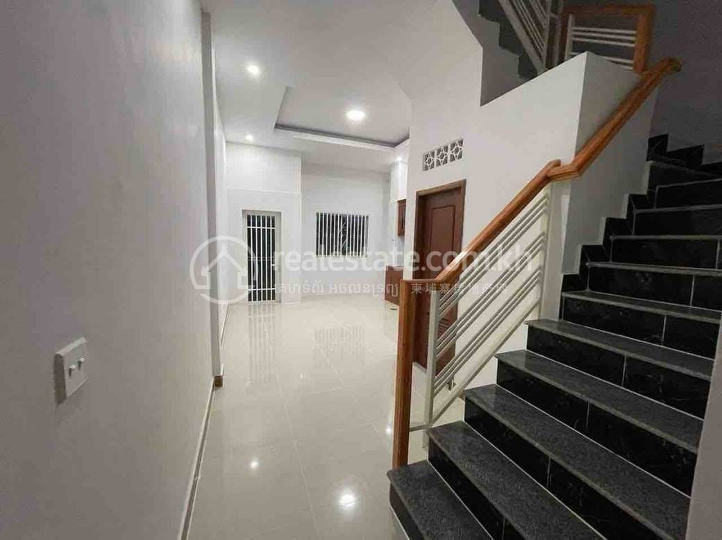 Kamboul Shophouse For Rent in Kamboul