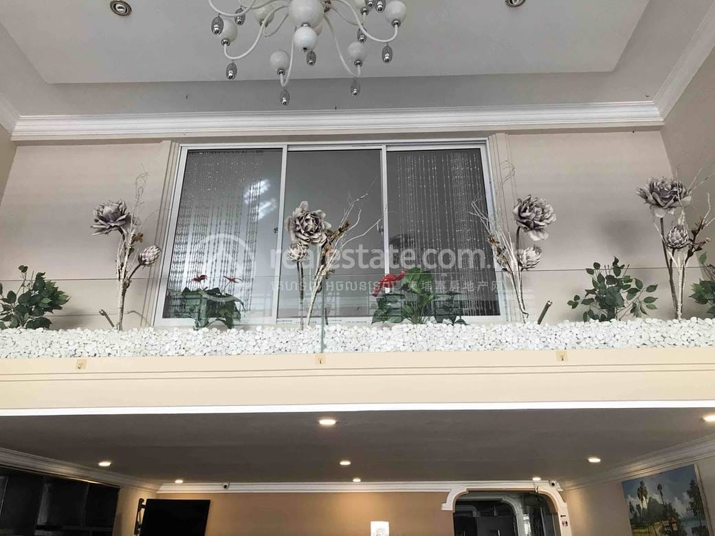 Dom z lokalem handlowym Na wynajem w Chakto Mukh, Daun Penh, Phnom Penh