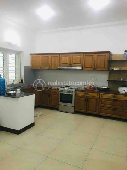 Boeung Kak 1 Villa For Rent in Boeung Kak 1