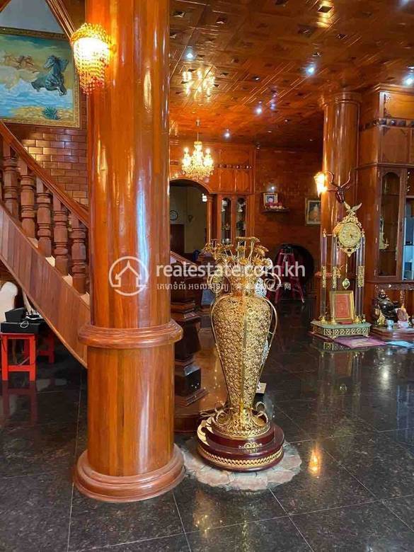 Toul Kork700平方米使用面积别墅For Sale & Rent