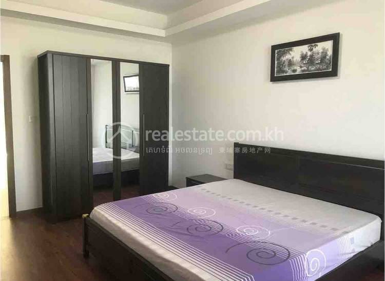 Flat For Rent in Tonle Bassac, Chamkarmon, Phnom Penh