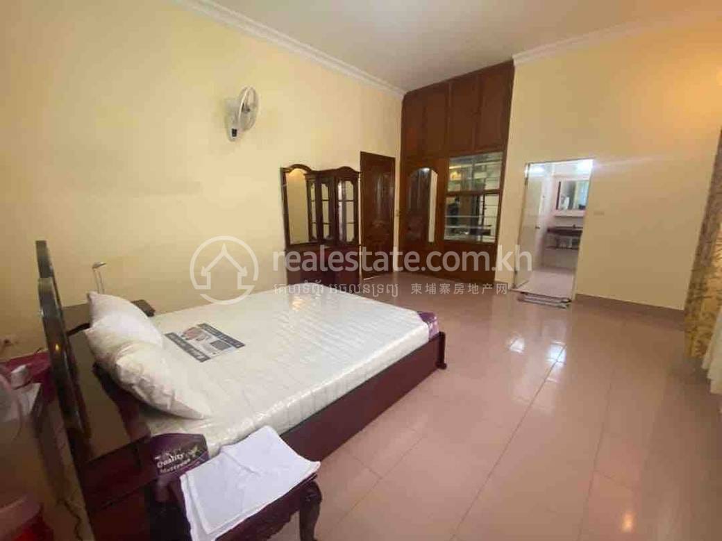 Villa For Sale & Rent avec 4 place de parking