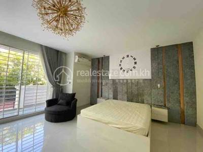 residential Twin Villa for rent ใน Nirouth รหัส 200683