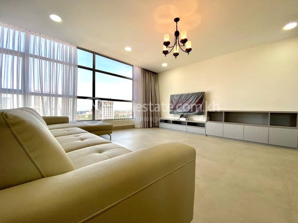 104 sqm Living Size Apartmán K pronájmu in Boeng Keng Kang
