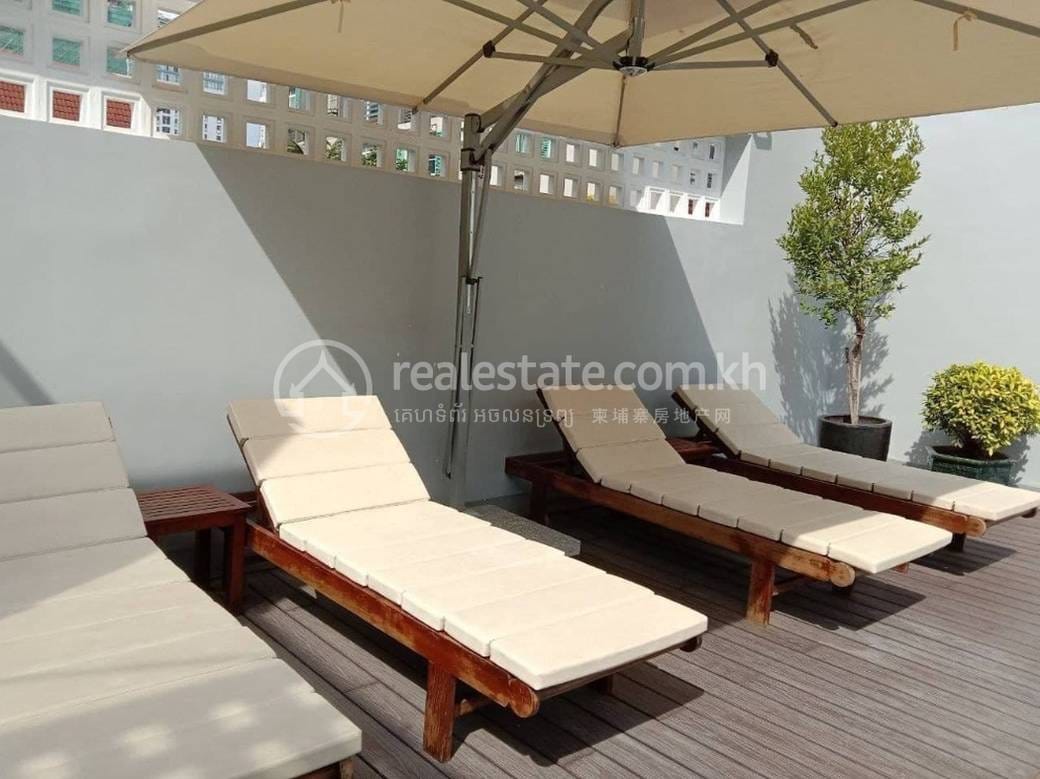 190 sqm Living Size Apartmán K pronájmu in Boeng Keng Kang