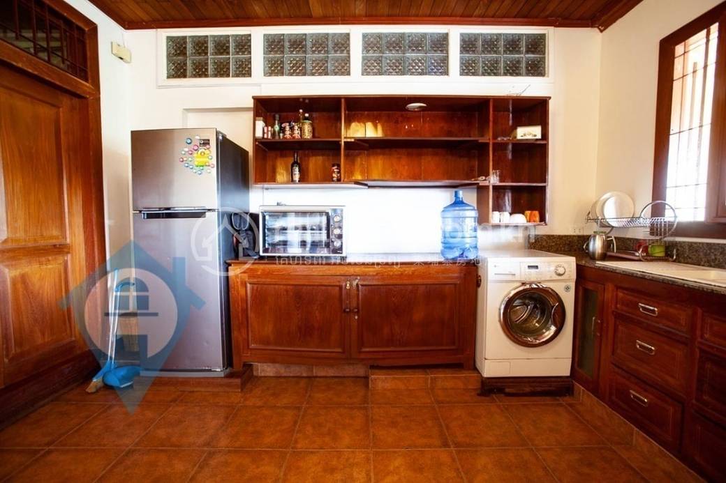 Apartment For Rent in 178, Chey Chumneah, Daun Penh, Phnom Penh