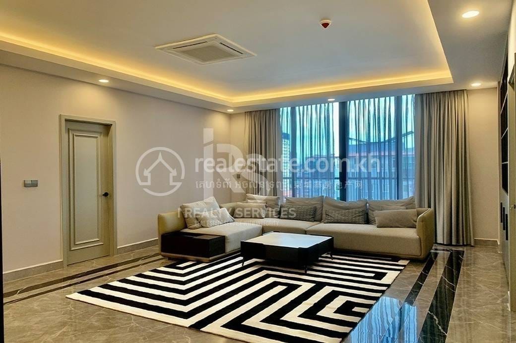 200 sqm Living Size Apartmán K pronájmu in Boeng Keng Kang